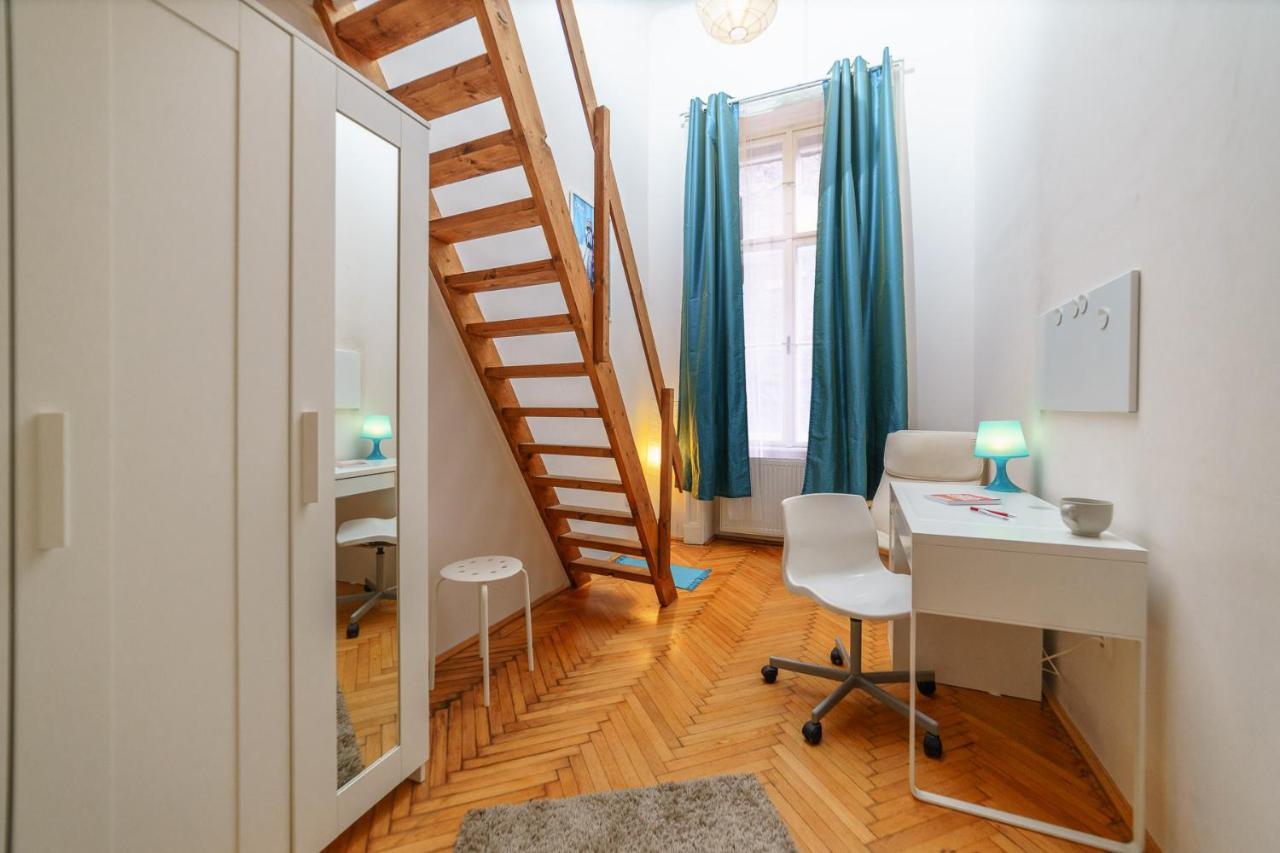Cityscape Budget Nyugati Apartment Budapest